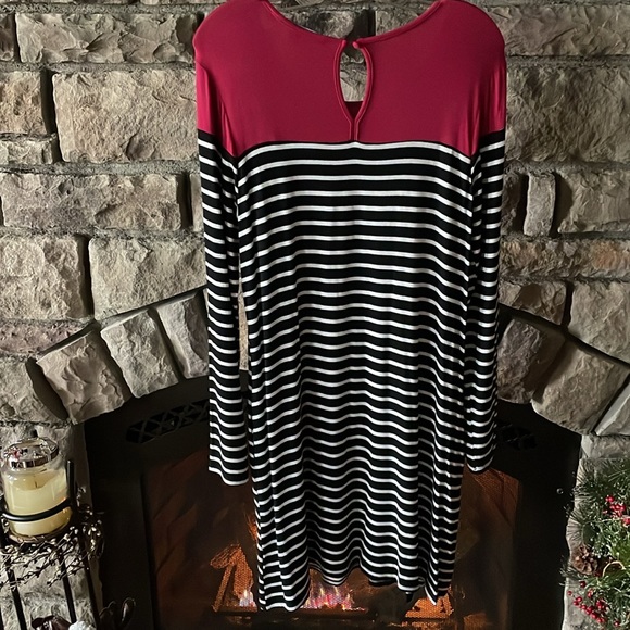 Tunic Dress EUC SIZE MEDIUM - Picture 2 of 16